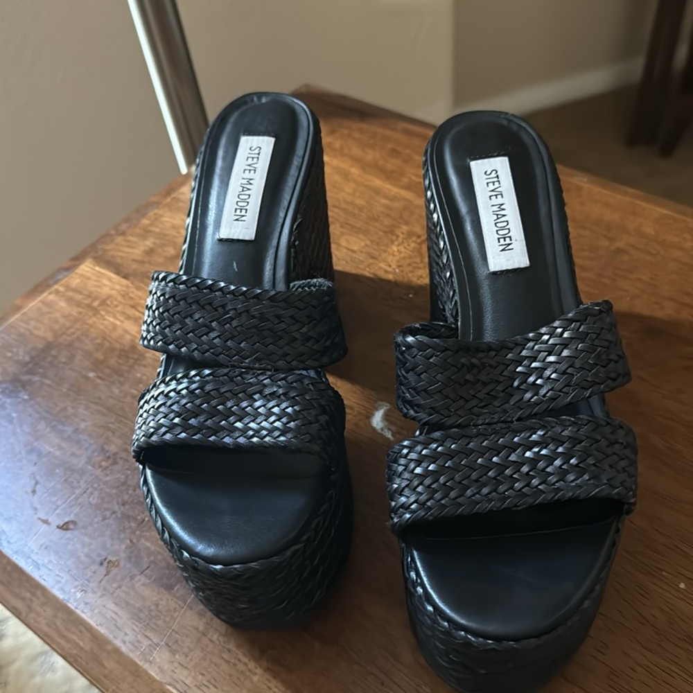 COPY - Steve Madden Women's Gianni Heeled Sandal - Picture 4 of 6